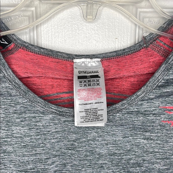 Gymshark Gray and Red Raglan Long Sleeve Crop Top - Picture 2 of 4